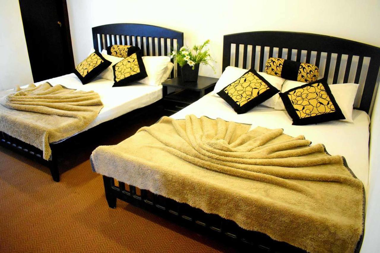 Hotel Grand Sun Inn 努沃勒埃利耶 外观 照片
