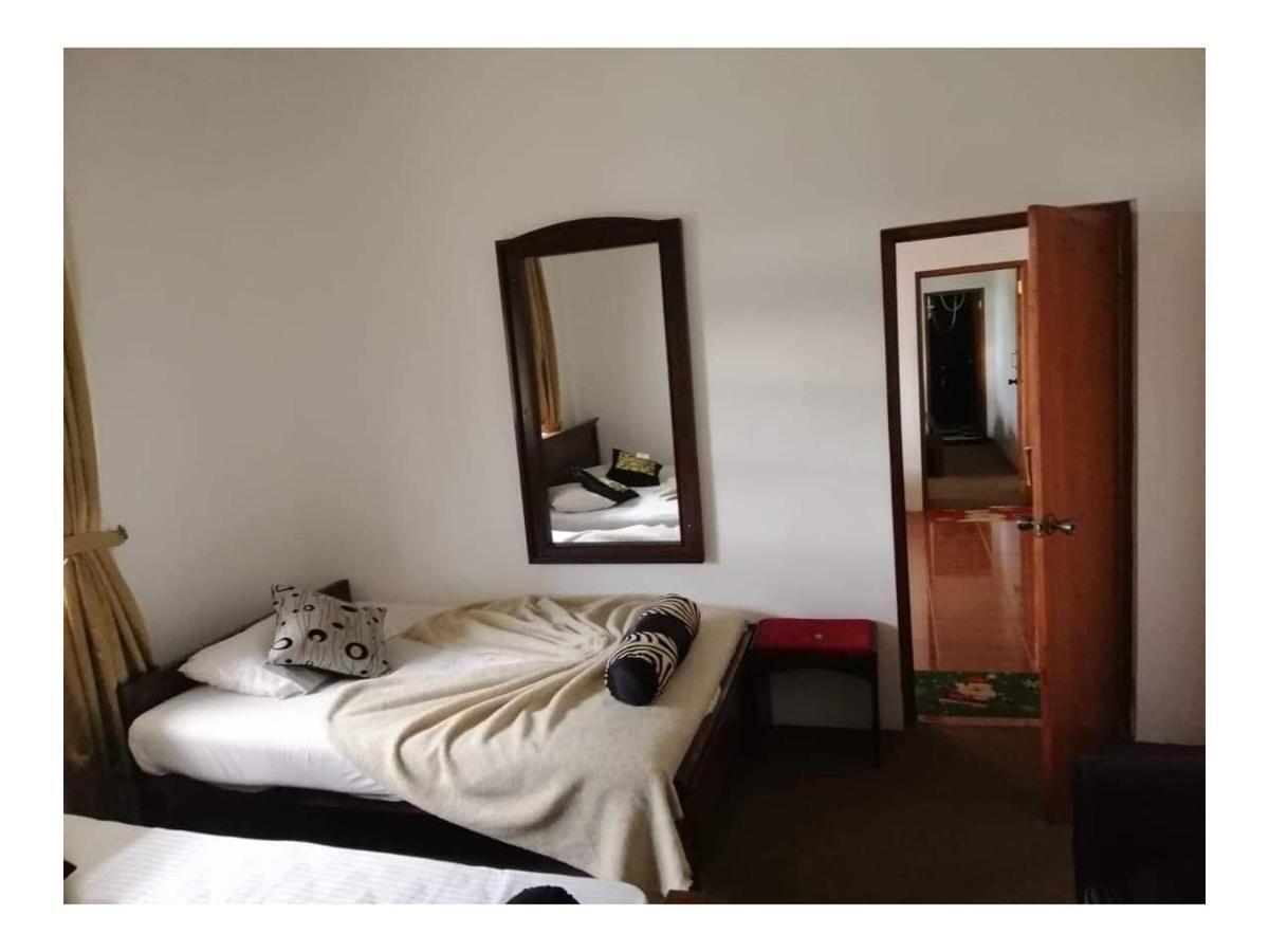 Hotel Grand Sun Inn 努沃勒埃利耶 外观 照片